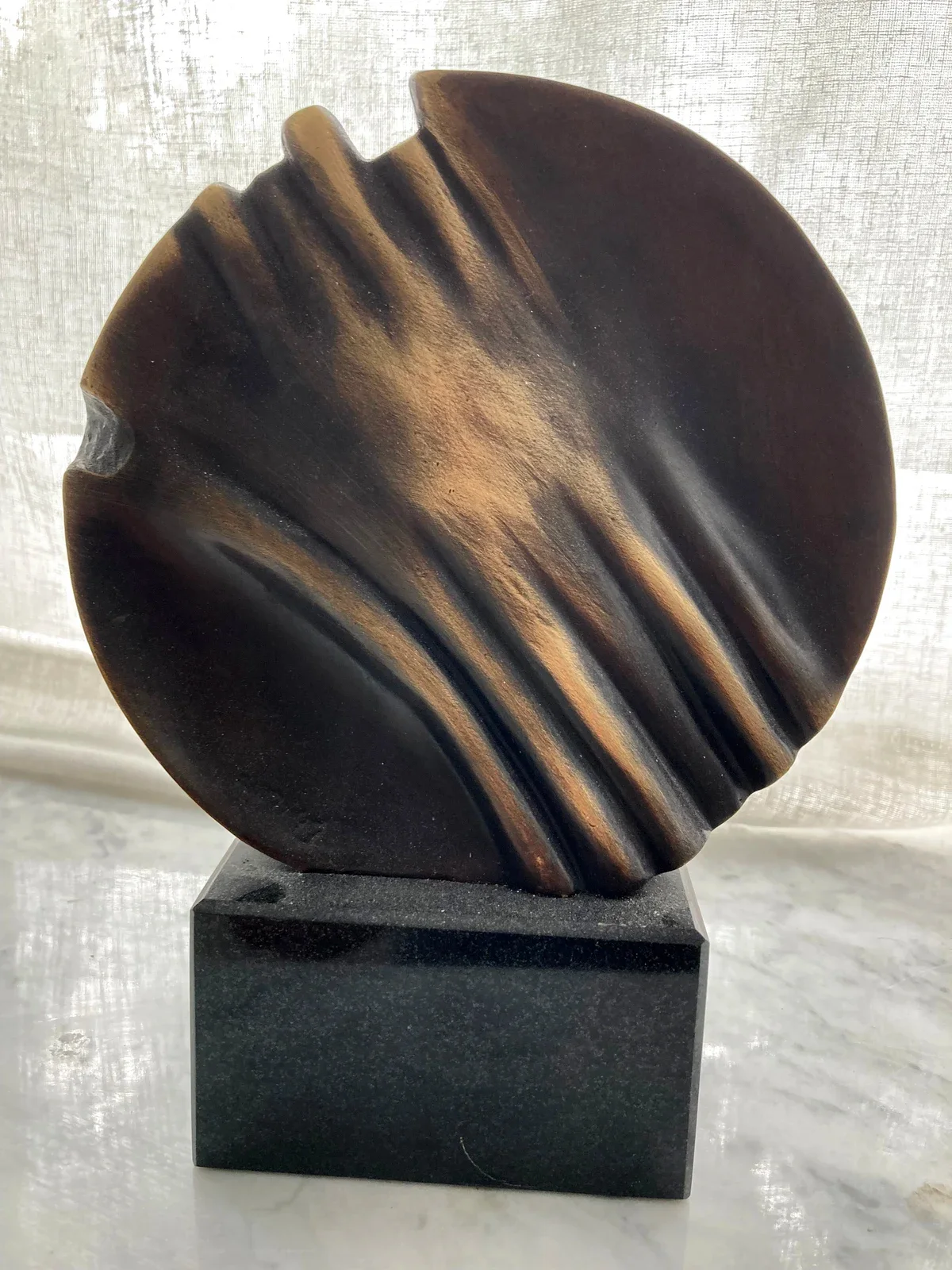 «Rytmy» (1992), bronzo — opera di Antonina Wysocka-Jonczak