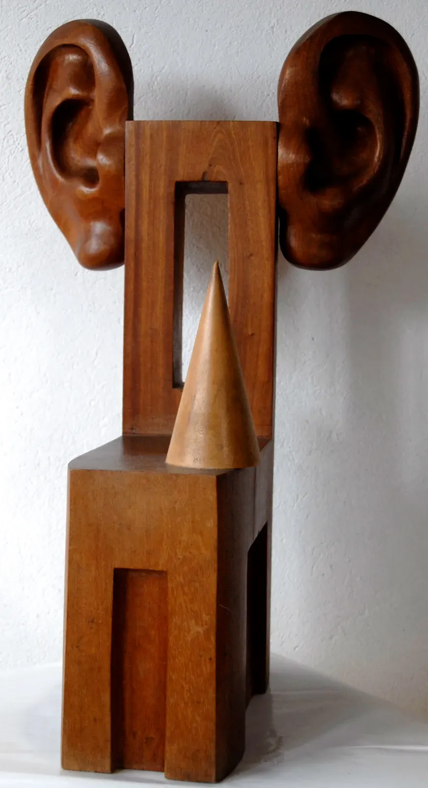 «Sen nocy letniej» (1977), mogano, acero — opera di Antonina Wysocka-Jonczak