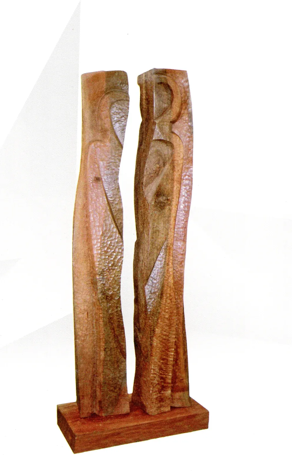 «Zbliżenie II» (2007), legno — opera di Antonina Wysocka-Jonczak