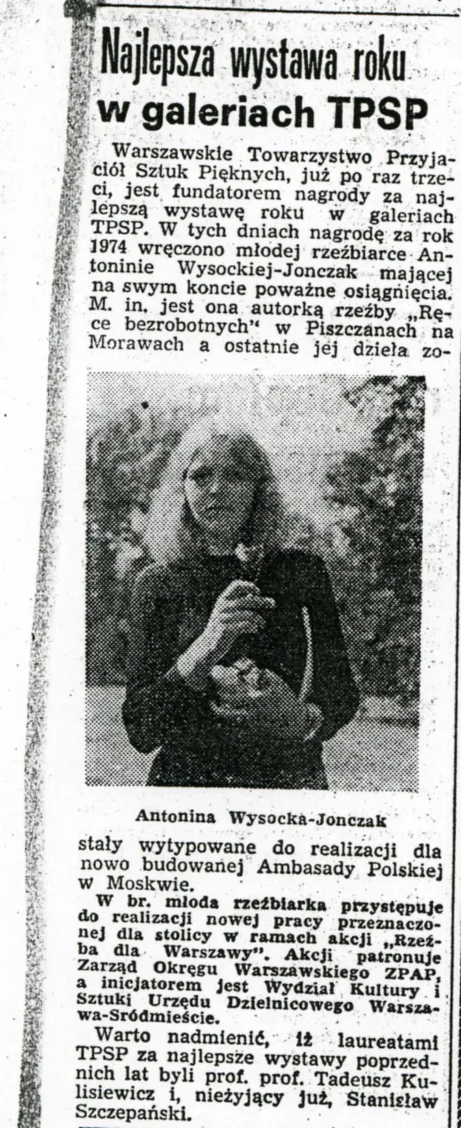 Ritaglio di giornale: «Najlepsza wystawa roku w galeriach TPSP», quotidiano polacco, 1975.